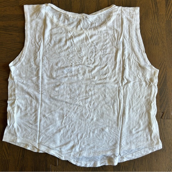 It Closet | White ‘Canada’ TankTop | Size M - Picture 2 of 11